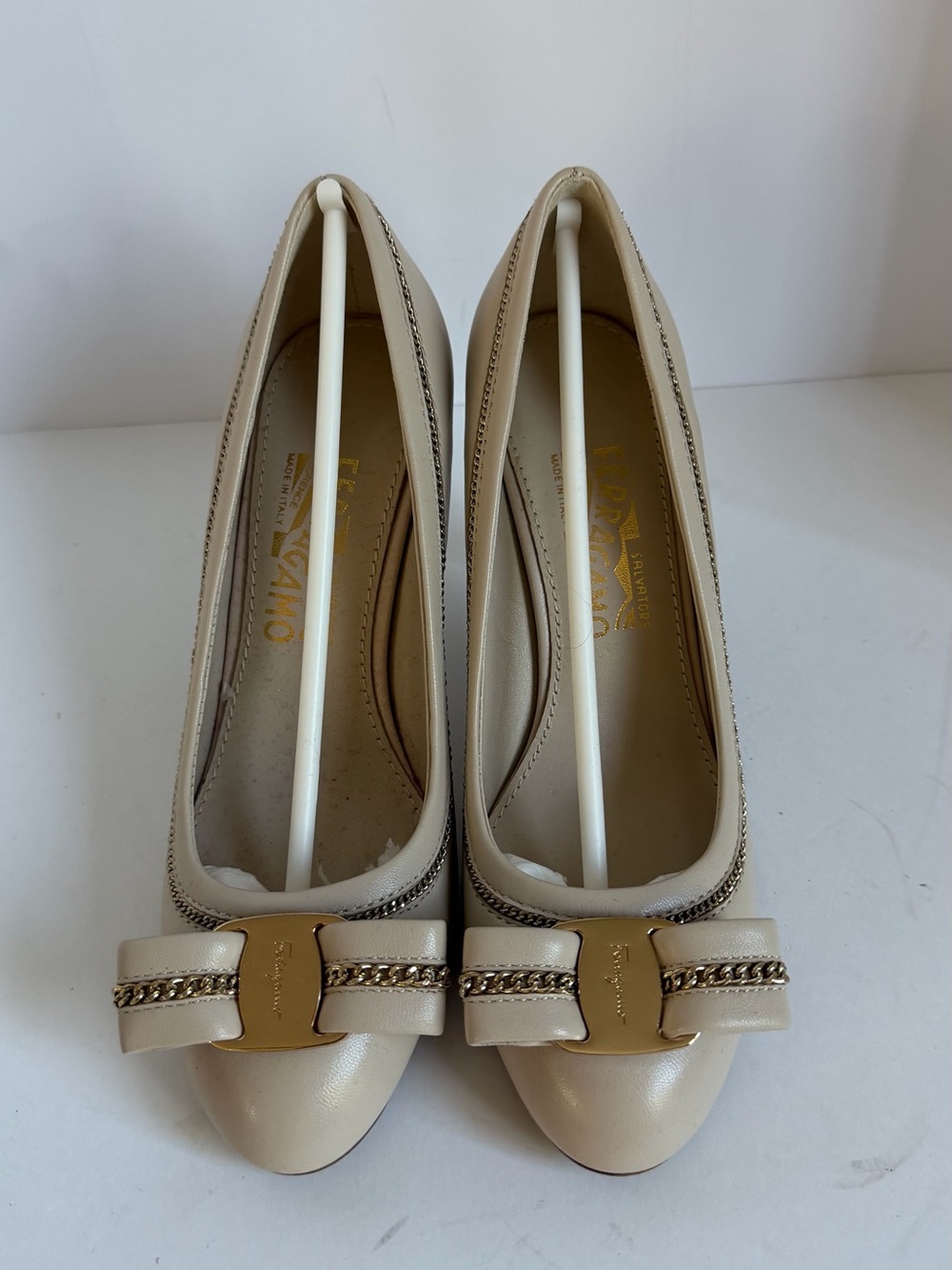 Salvatore Ferragamo Cream Vara Bow Flats with Gold Chain Accent